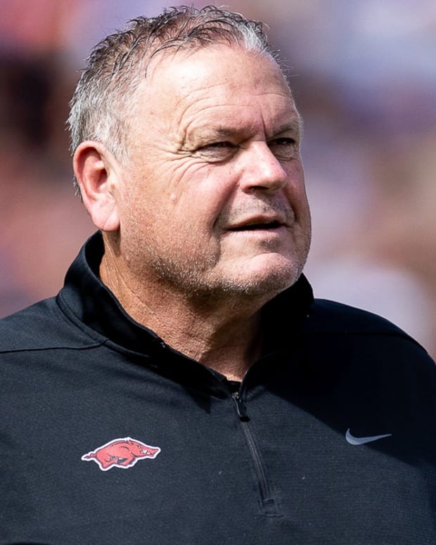 Razorbacks coach Sam Pittman on sidelines against Florida